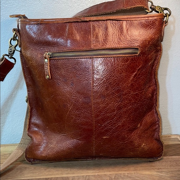 Vintage Crossbody Bag Leather Messenger  Zip Close Adjustable Strap Saddle Bag - Picture 4 of 16